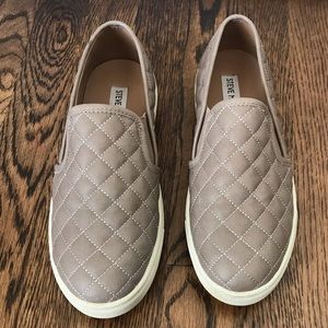 Steve Madden ECENTRCQ tan shoes